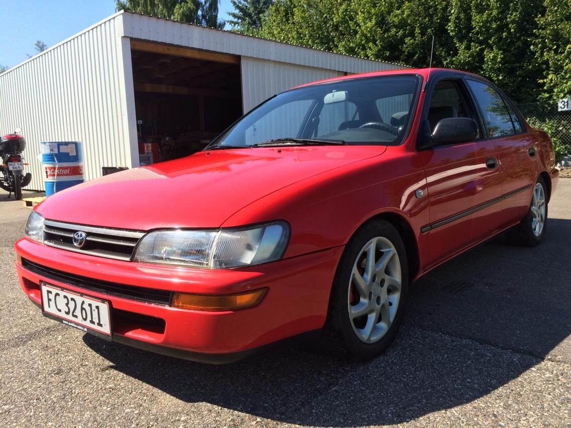 Toyota Corolla E10 sedan billede 16