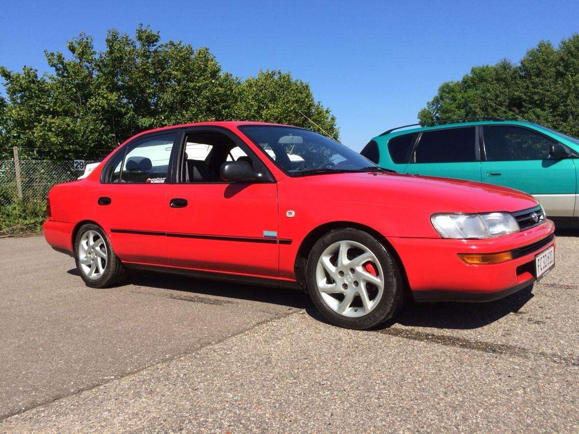 Toyota Corolla E10 sedan billede 17