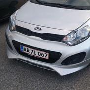 Kia rio cvvt style