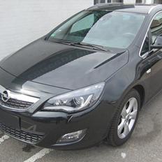 Opel Astra J 1.7 CDTi 130 Sport ST ECO S/S 5d