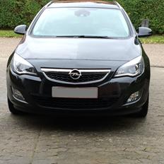 Opel Astra J 1.7 CDTi 130 Sport ST ECO S/S 5d