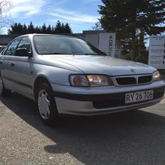 Toyota Carina E **SOLGT**