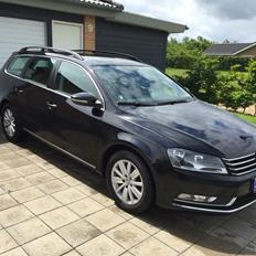 VW Passat B7 st.car