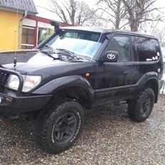 Toyota landcruiser gx90