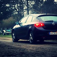 Opel Astra J - Sport