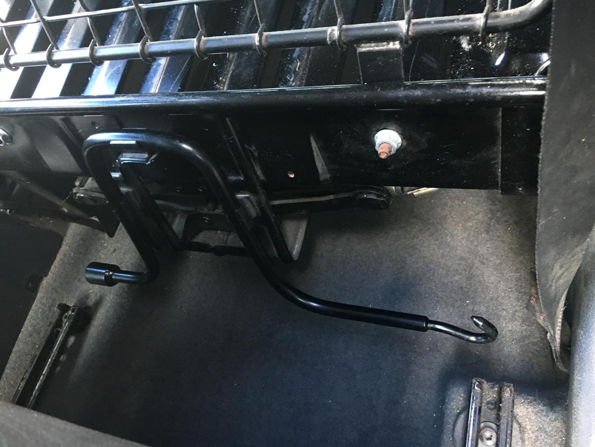 Citroën Berlingo Van 2,0 Hdi - Originalt donkraft bag chaufførsædet billede 11