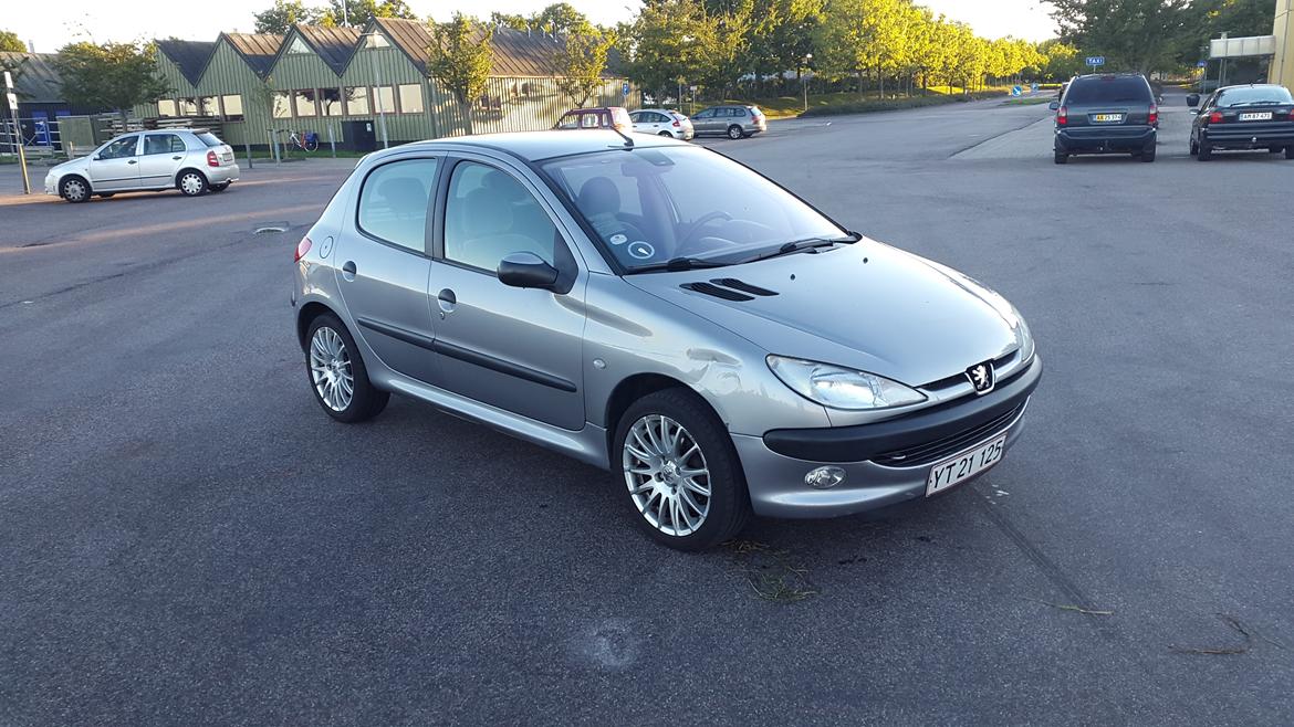 Peugeot 206 billede 3