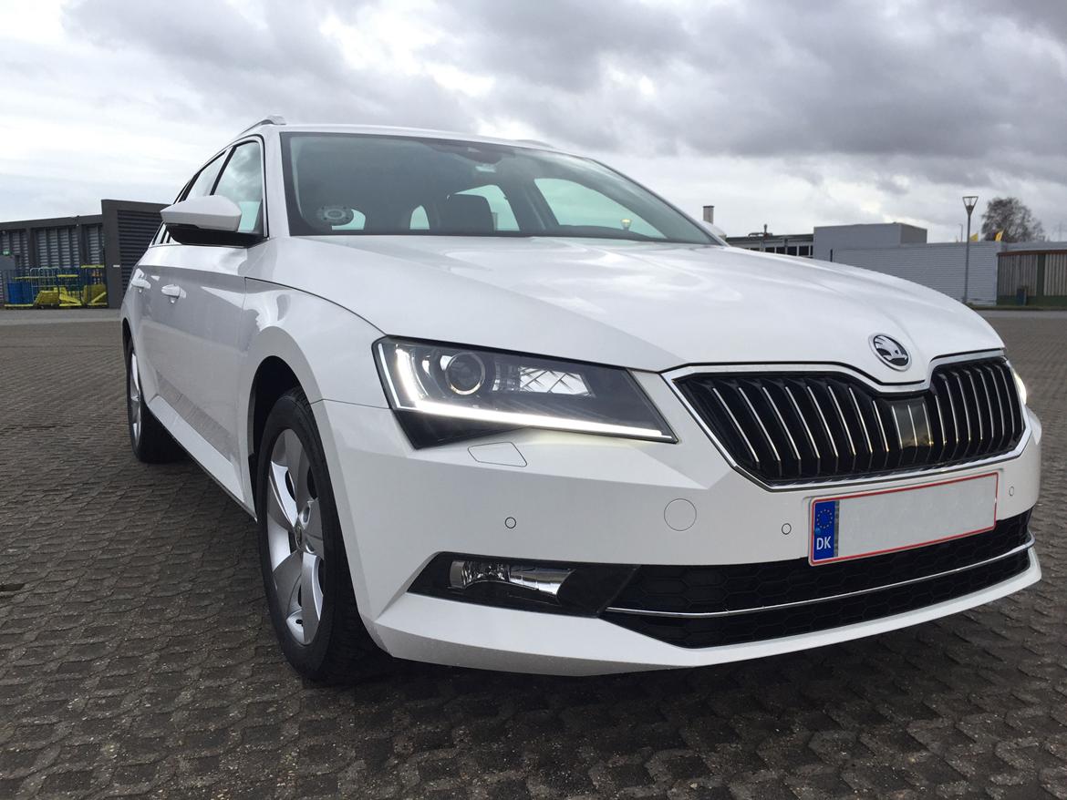 Skoda Superb Combi 1,8 TSI DSG Style billede 3