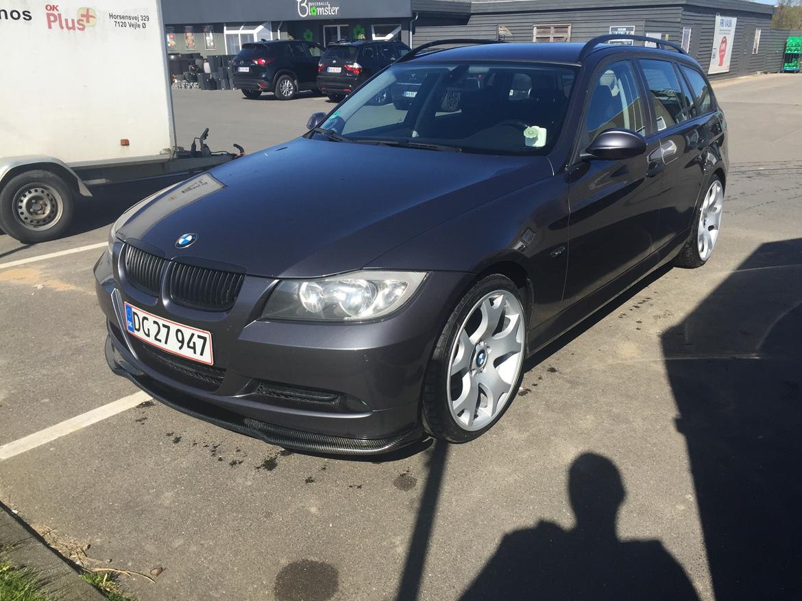 BMW E91 320d *SOLGT* billede 1