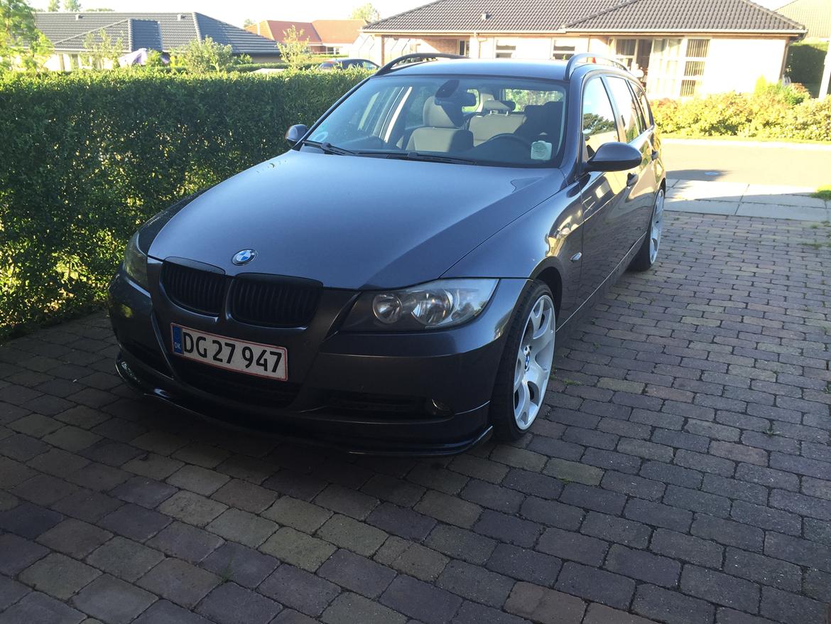 BMW E91 320d *SOLGT* billede 3