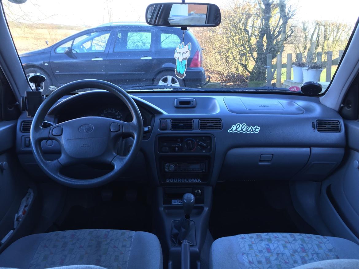 Toyota Starlet 1.3 Benzin billede 9