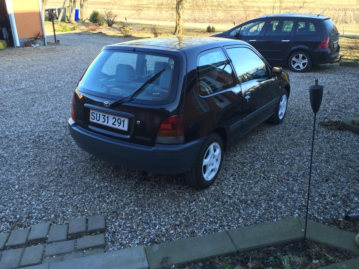 Toyota Starlet 1.3 Benzin billede 17