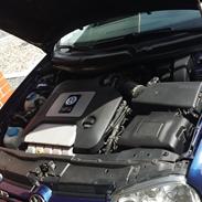 VW Golf IV 2.3 V5 
