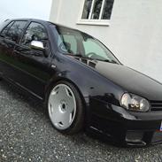 VW Golf IV solgt