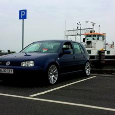 VW Golf IV 2.3 V5 