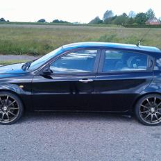 Alfa Romeo 147
