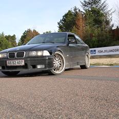 BMW E36 318is Coupé