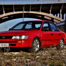 Toyota Corolla E10 sedan