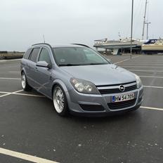 Opel Astra Wagon