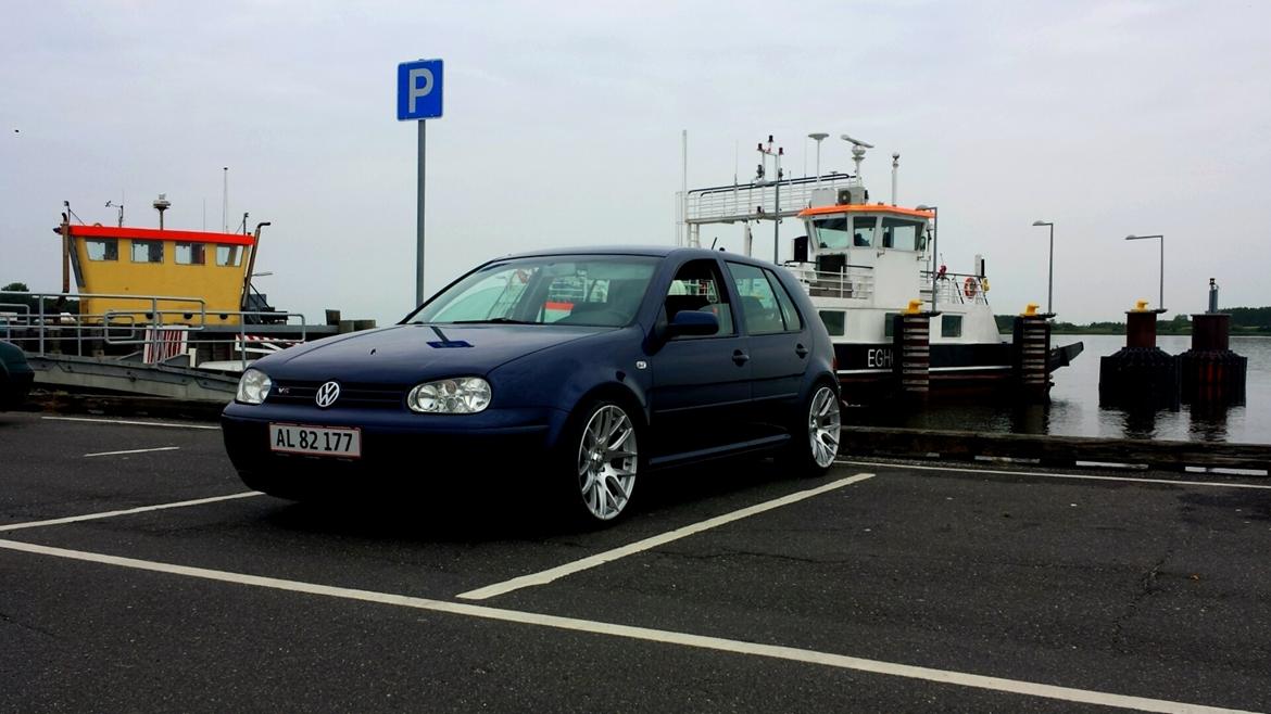 VW Golf IV 2.3 V5  billede 2