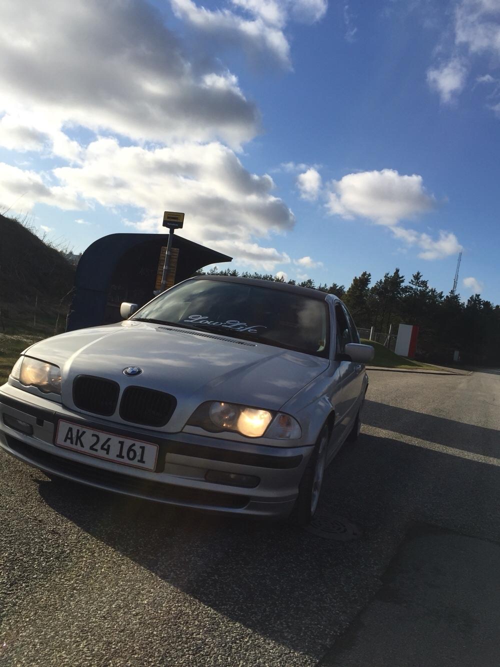 BMW E46 320i billede 1