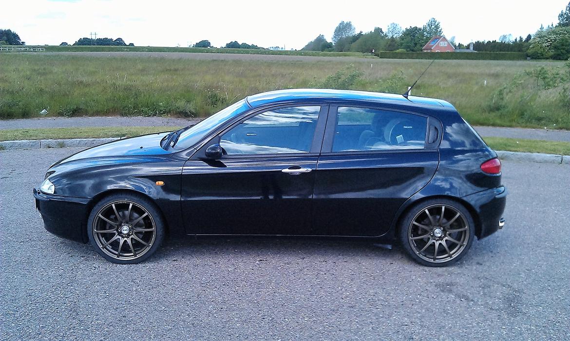 Alfa Romeo 147 billede 2