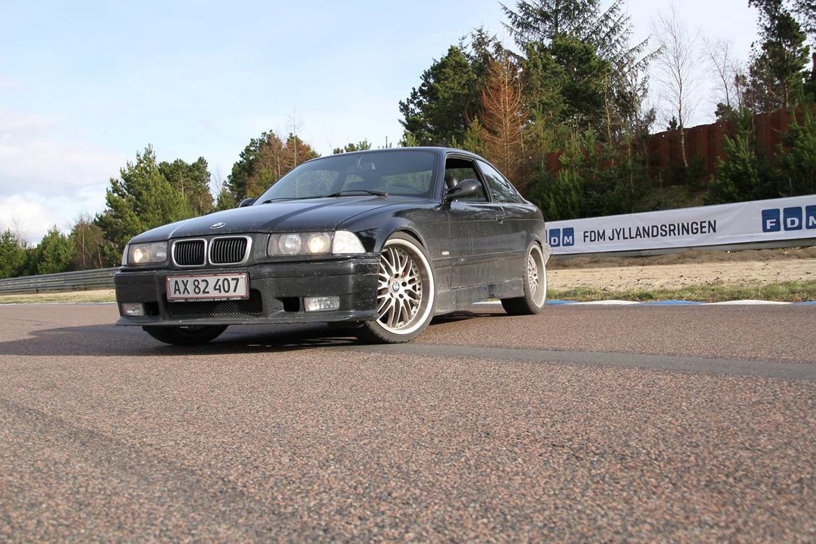 BMW E36 318is Coupé billede 3