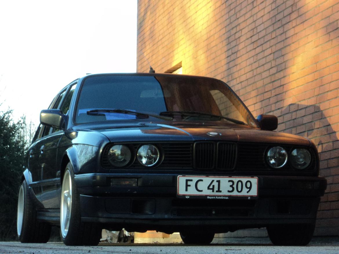 BMW E30 324td Touring billede 1