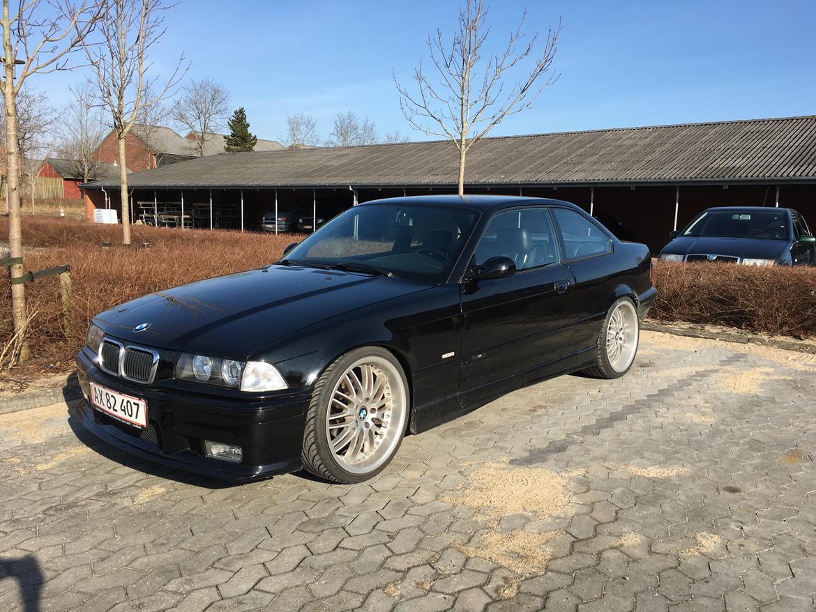 BMW E36 318is Coupé billede 4