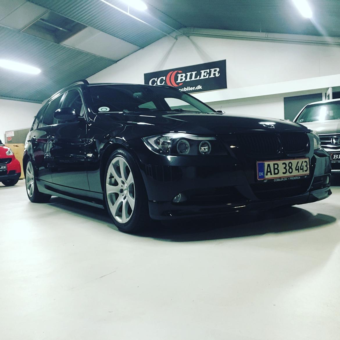 BMW 320D billede 3