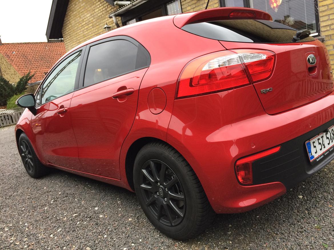 Kia Rio Limited Edition. Signal Red.  billede 2