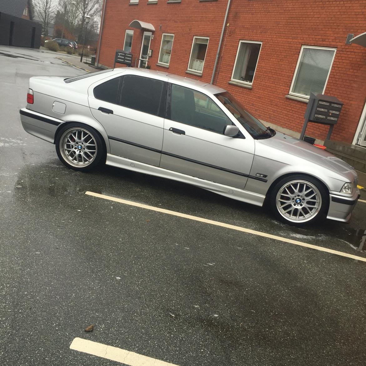 BMW E36 325i billede 3