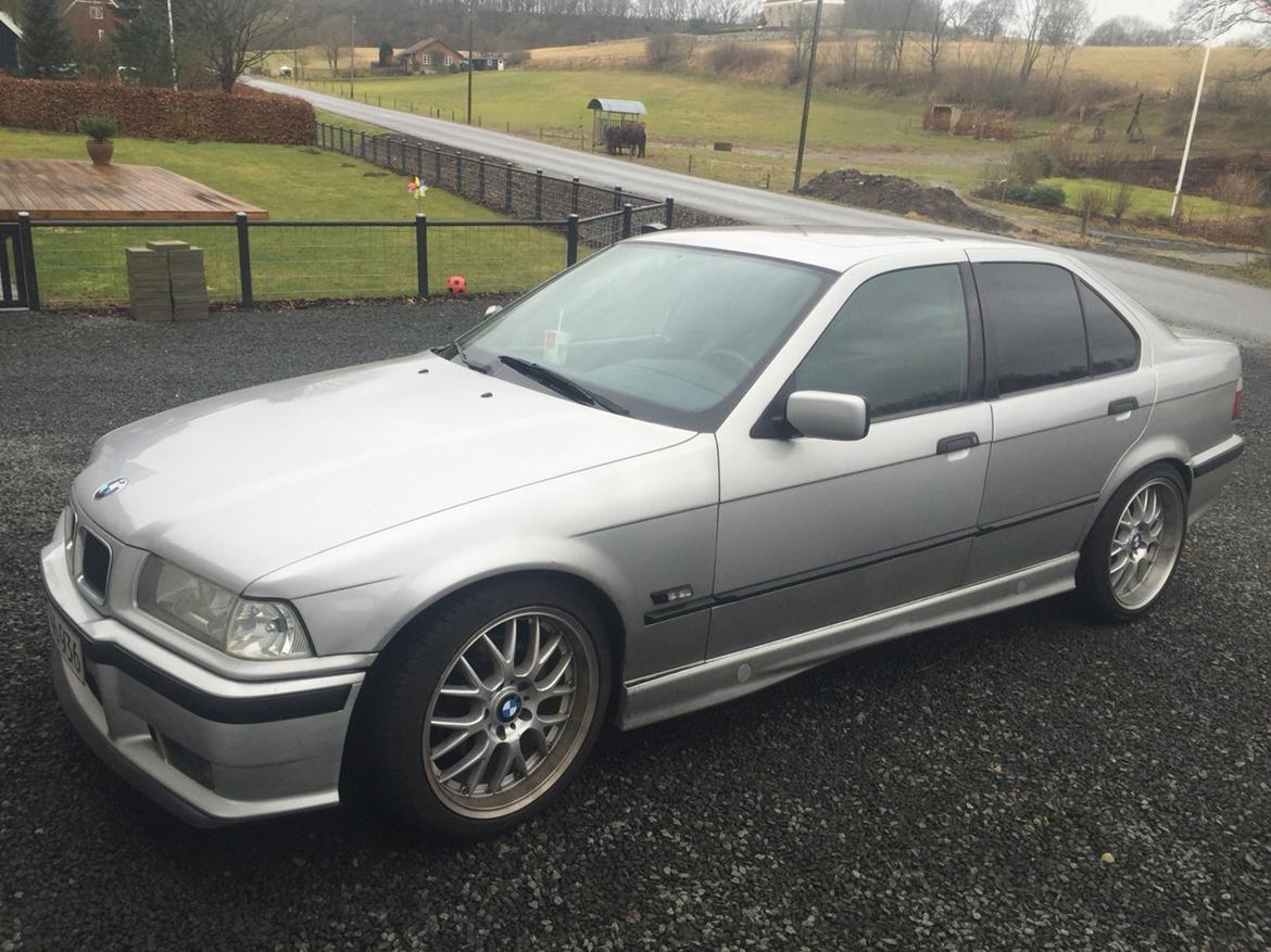 BMW E36 325i billede 5