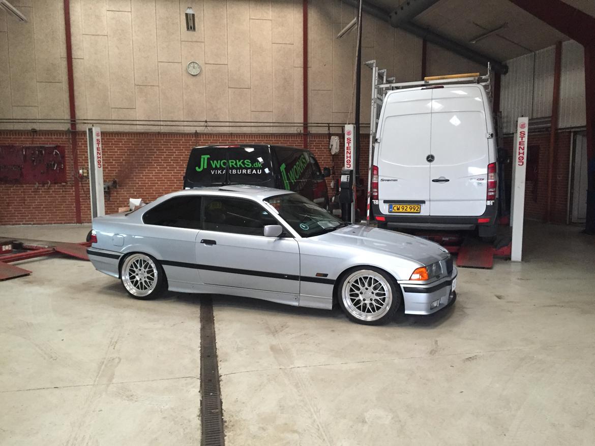 BMW E36 325i Coupé  billede 2