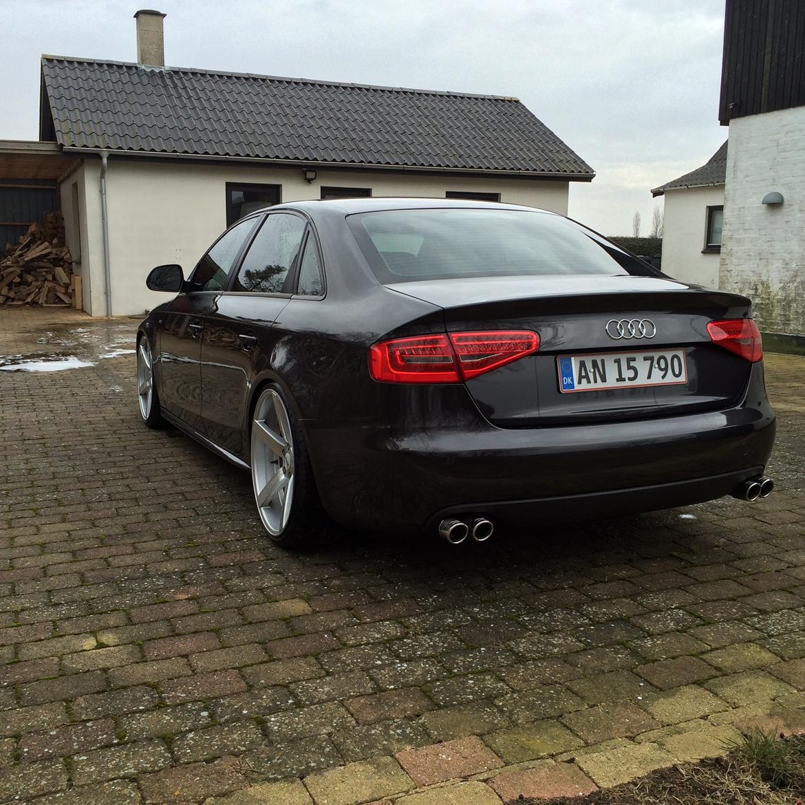 Audi A4 B8 billede 4