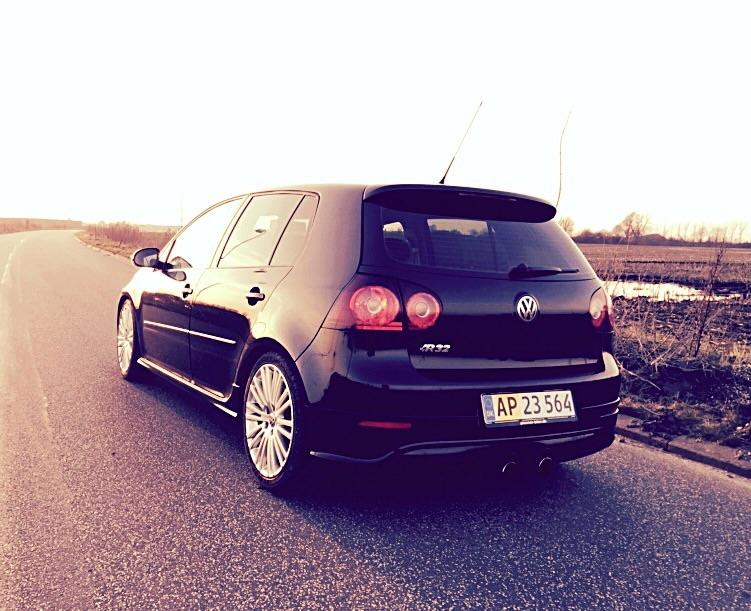 VW Golf V .:R32 -SOLGT- billede 2