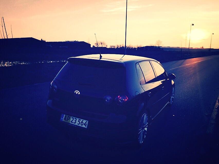 VW Golf V .:R32 -SOLGT- billede 3