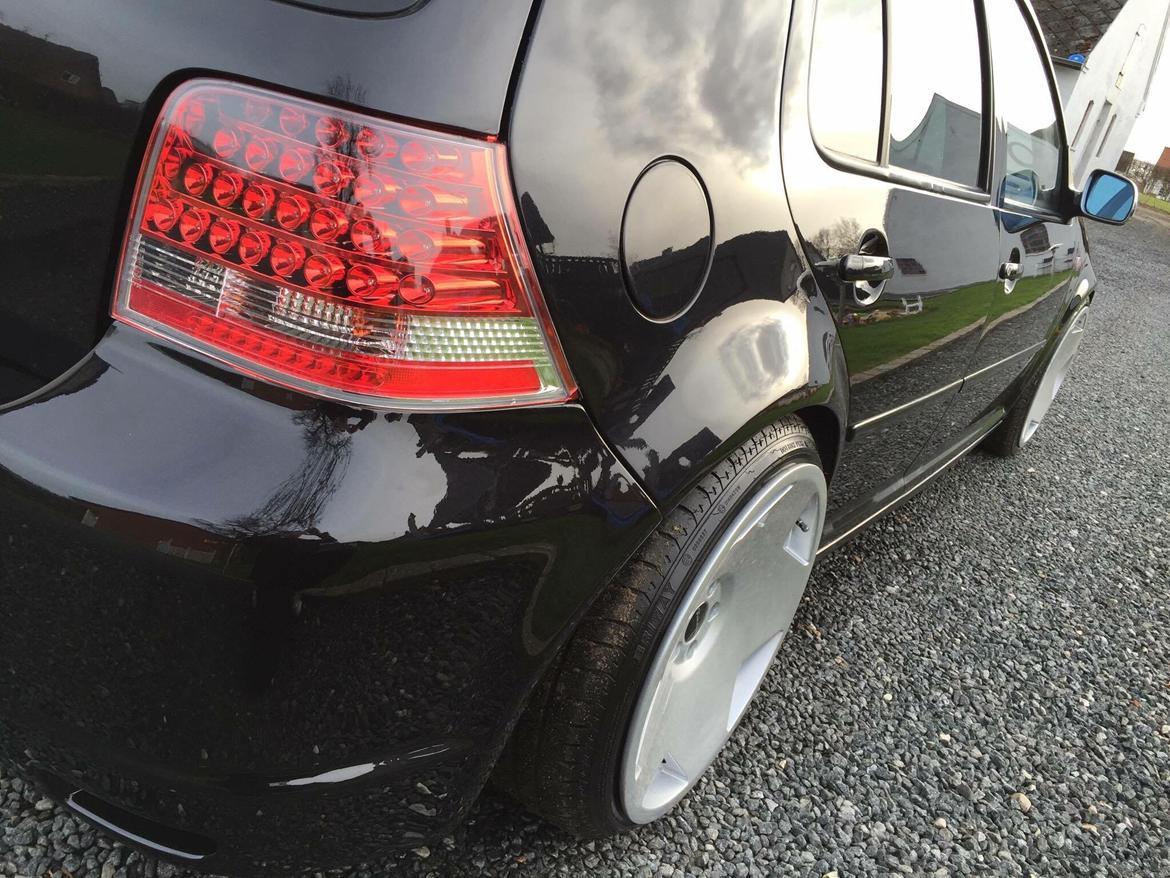 VW Golf IV solgt billede 9