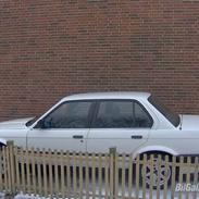 BMW 320i " Solgt "