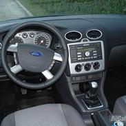 Ford Focus 1,6 Trend st. car