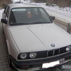 BMW 320i " Solgt "