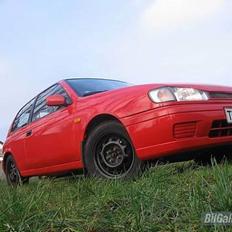 Nissan Sunny N14 1.6 16V