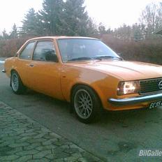 Opel Ascona B  2,0  16v