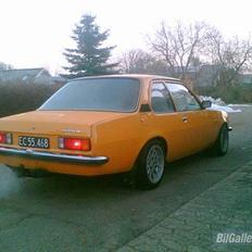 Opel Ascona B  2,0  16v