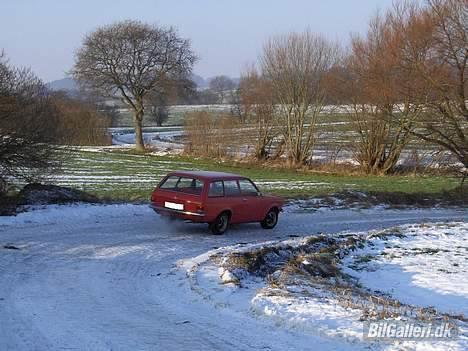 Opel  Kadett  C Caravan  - Blev spændende da jeg skulle op igen...Endte med at skulle bruge hjælp fra en bondemand,da vi ikke kunne blive enige om hvad vej vi skulle;o)--->PINLIG HISTORIE.<---.. billede 13