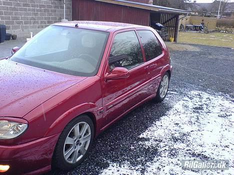 Citroën saxo vts - uuuuuu her står hun så fin hehe billede 1