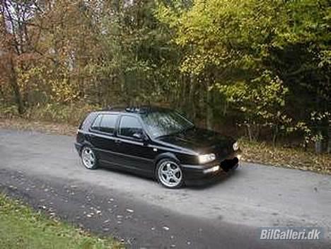 VW golf vr6( solgt 14-02-06) billede 3