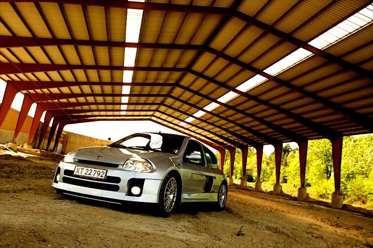 Renault Clio Sport V6 billede 1