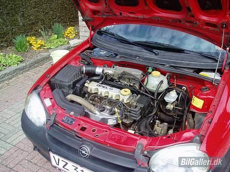 Opel Corsa B Sport SE >SOLGT< - K&N erstattet med originalt billede 8