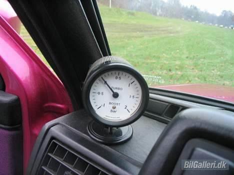 VW Golf 2 1,9 GTD ¤Solgt¤ - Ladetryksur, ryger op på 1,0 Bar når pedalen er i bund :-) billede 14